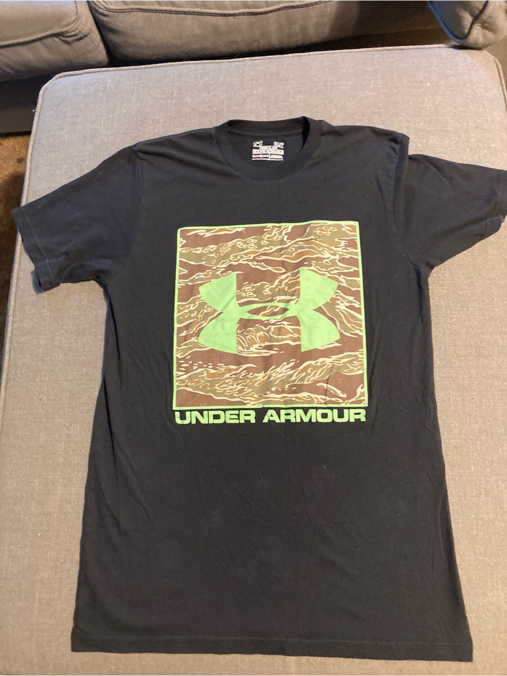 Under Armour Men’s Black Short Sleeve Logo Tee - Green Graphic